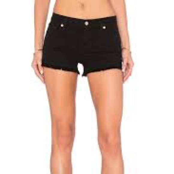 Guess Black Shorts - Picture 1 of 5